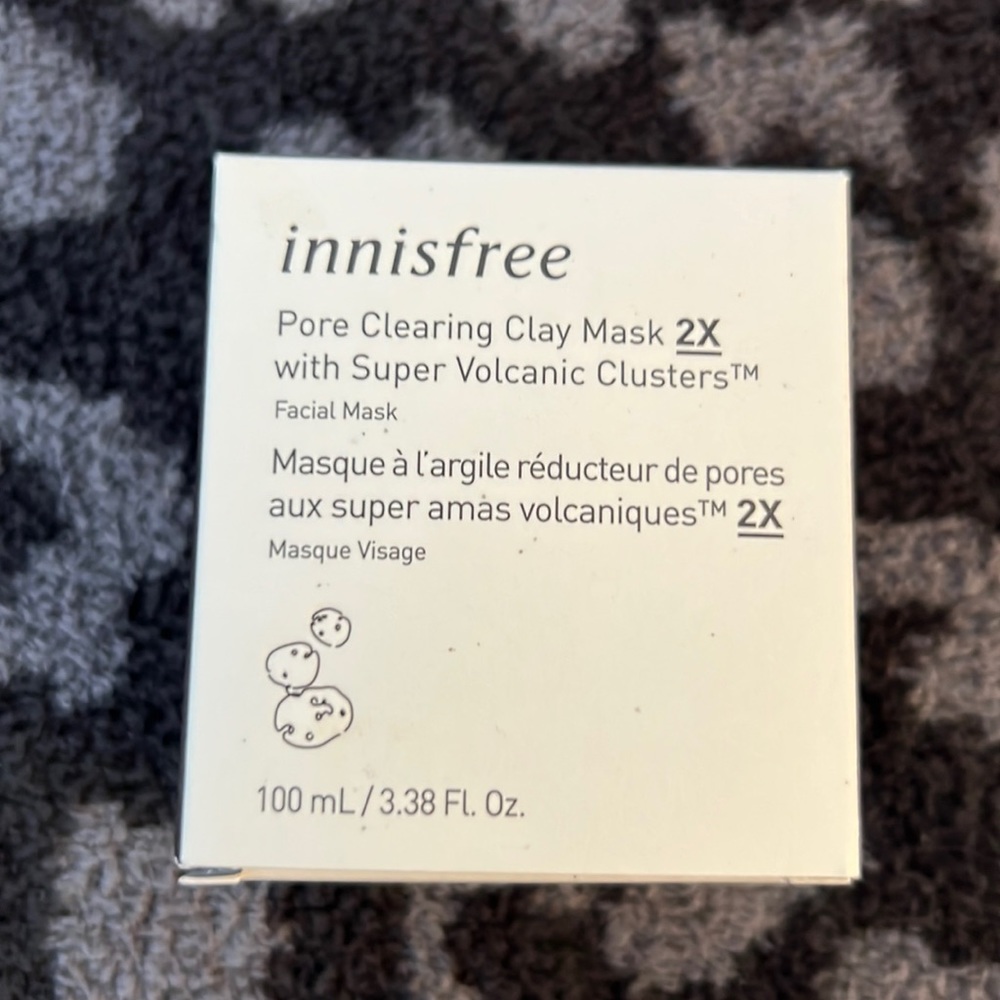 Innisfree Volcanic Pore Clearing Clay Mask